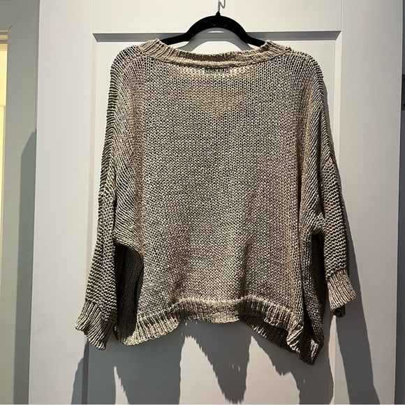 Roberto Collina Oversized Slouchy Dolman Sleeved Open Knit V-Neck Sweater - Picture 6 of 9